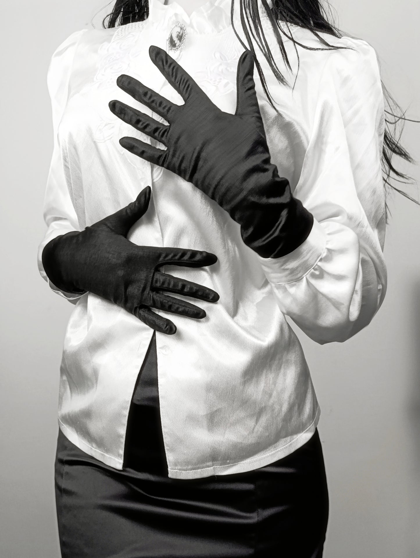 Black, classic vintage gloves