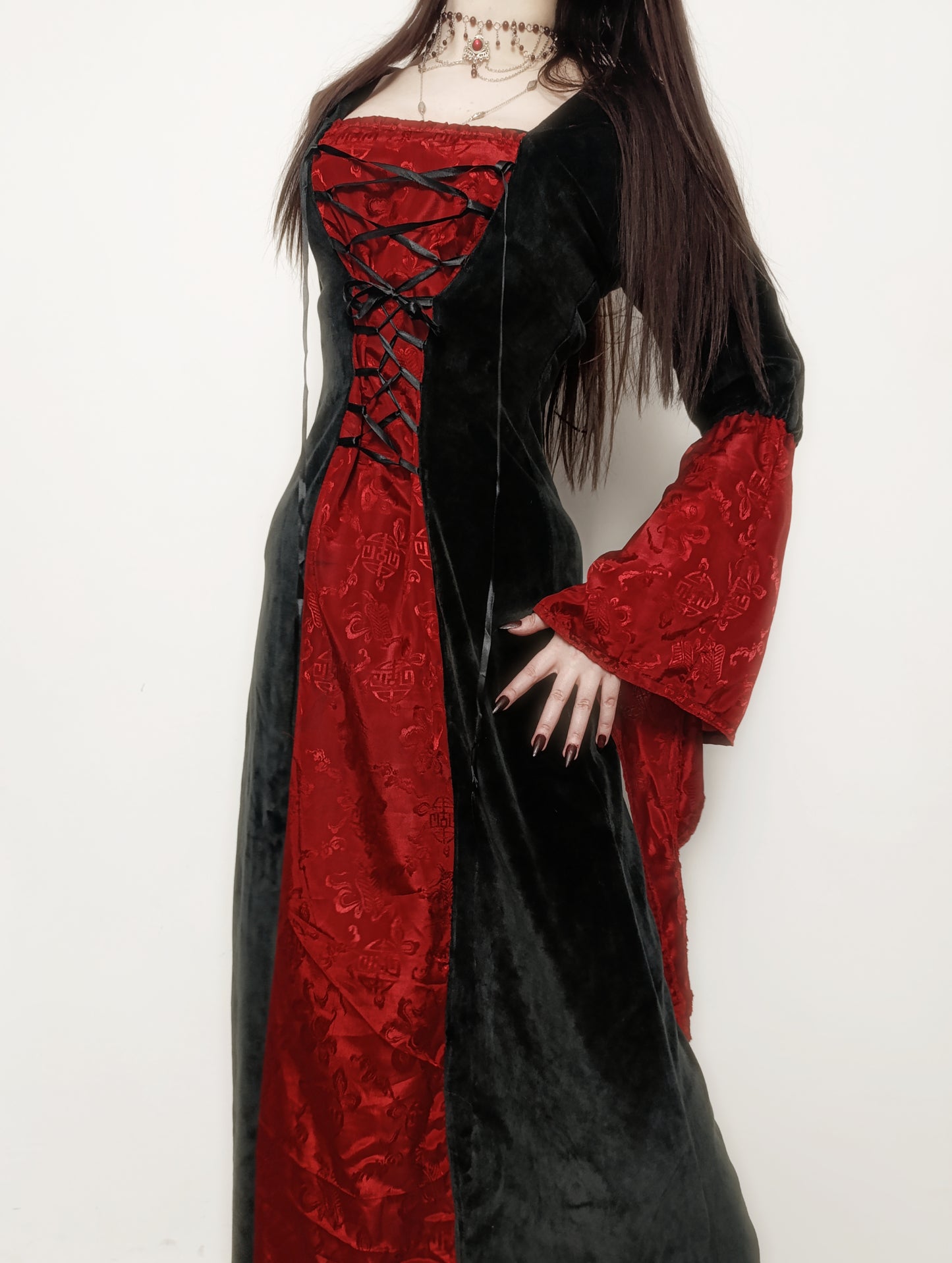 Vampire Dress ๐น