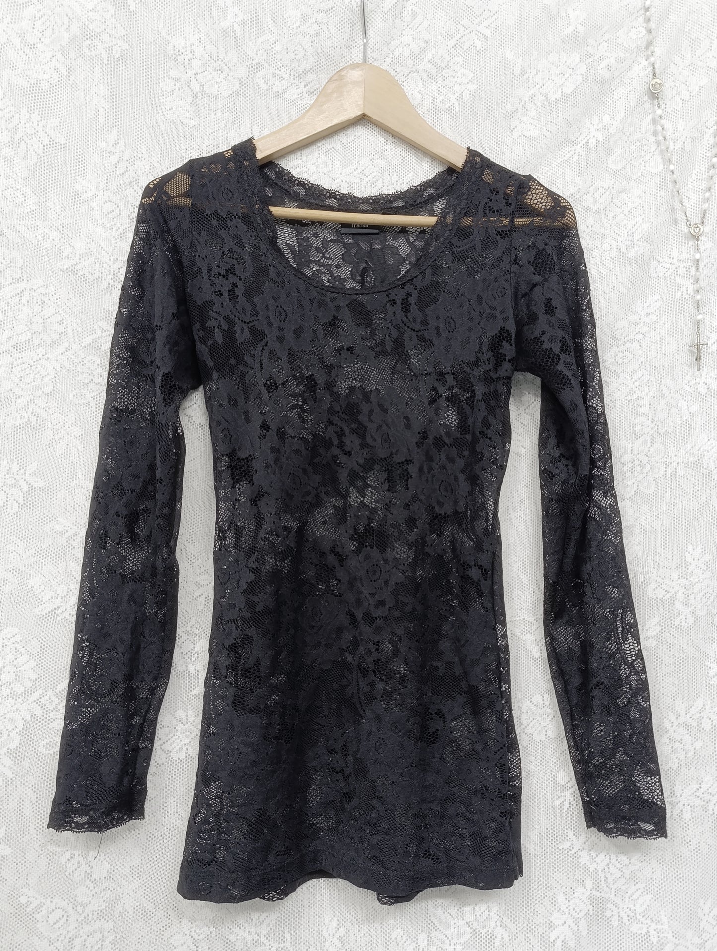 Lace Fitted Longsleeve Top 𝜗ৎ