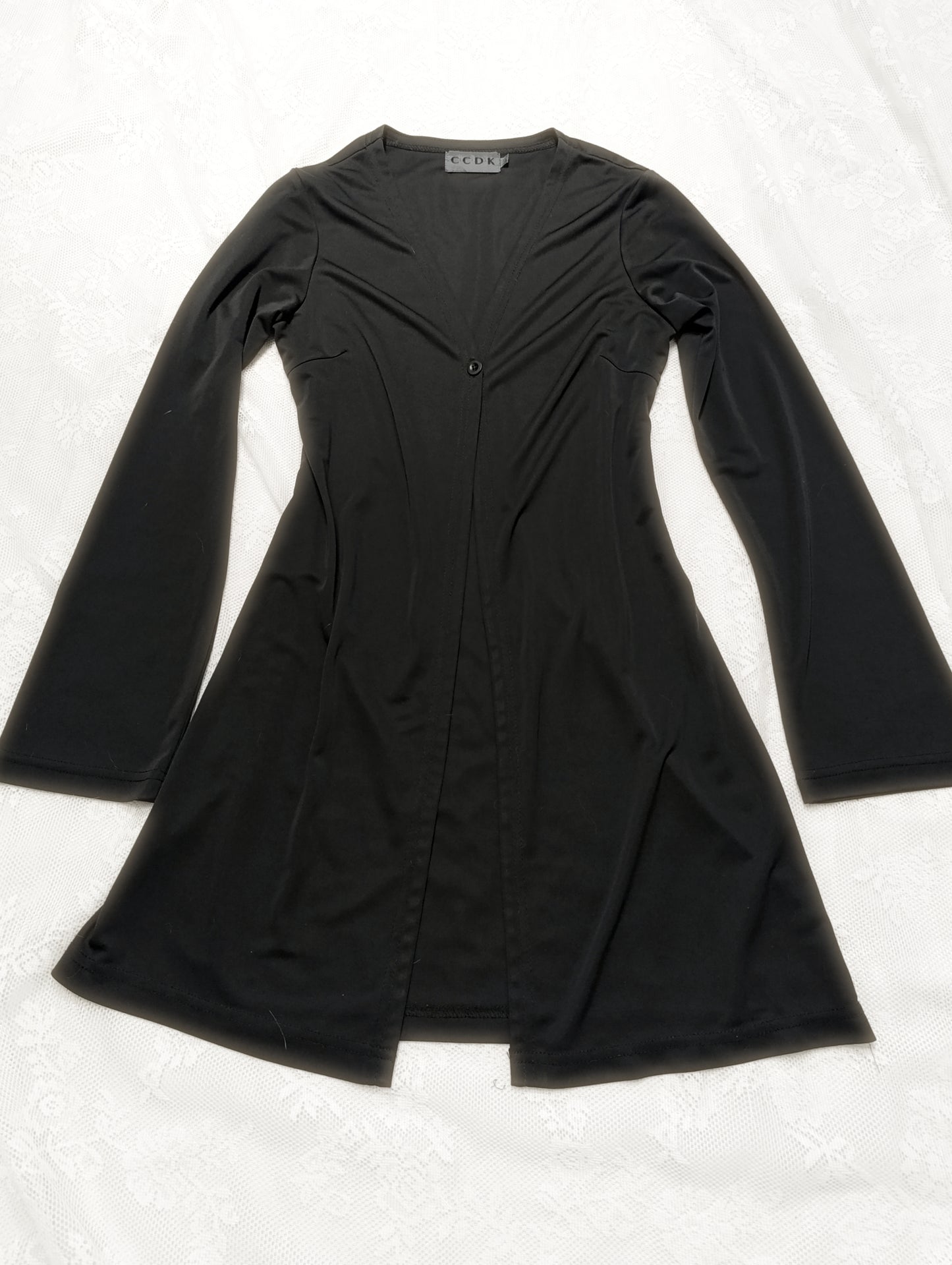 Witch cape with wide sleeves
