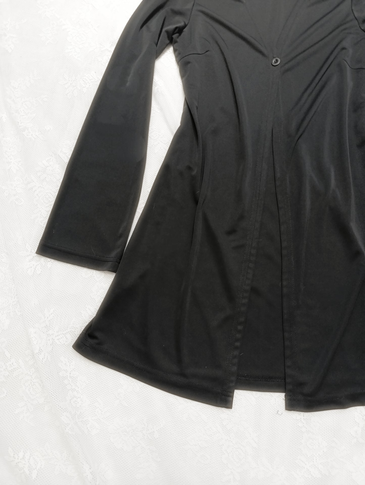Witch cape with wide sleeves