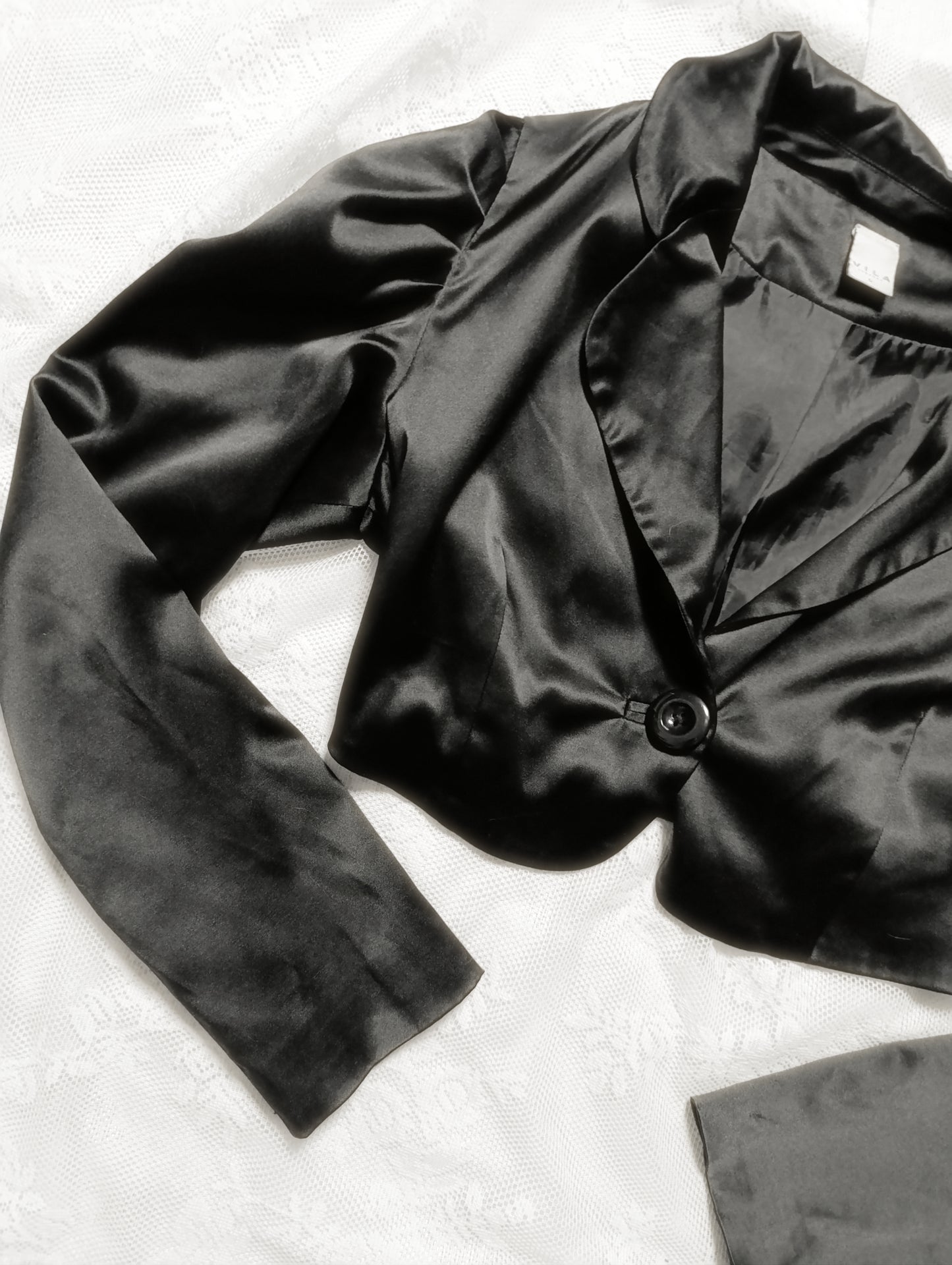 Satin, short jacket