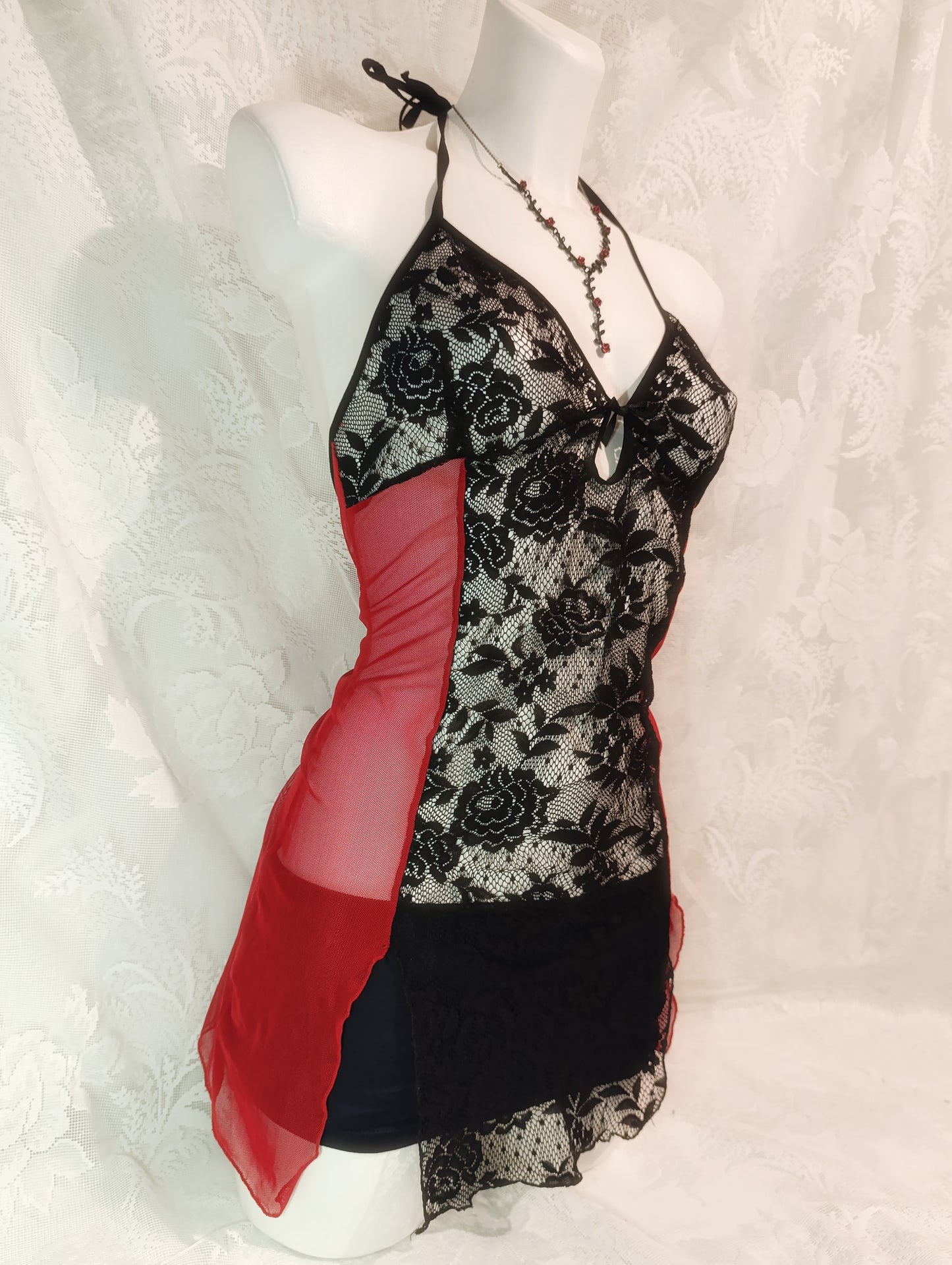 Scarlet Mesh Top *ੈ✩‧₊˚