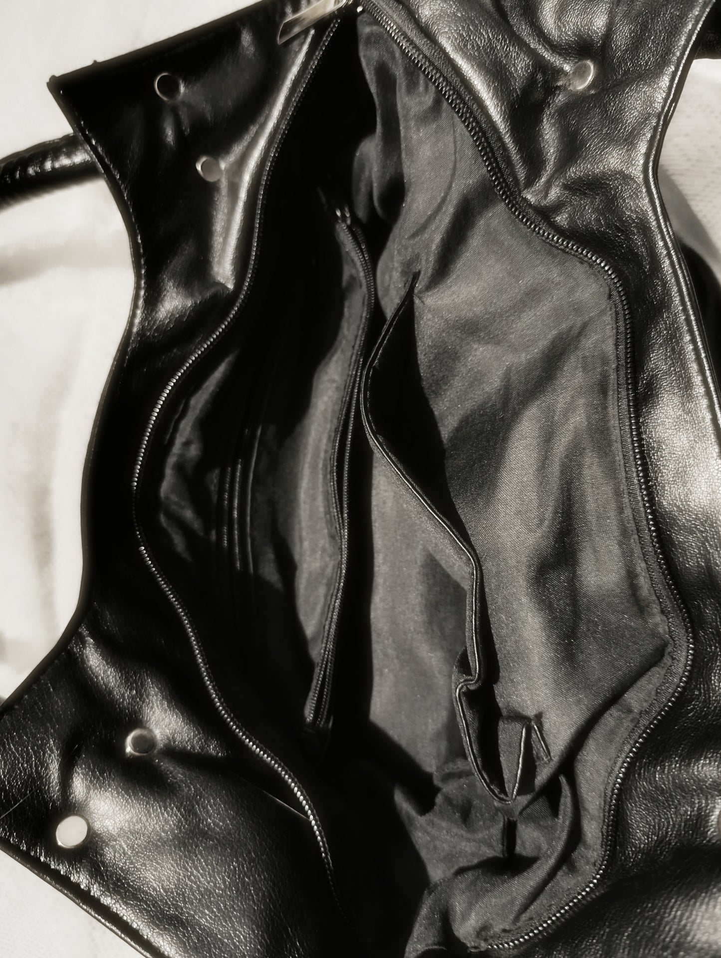 Black Faux-Leather Bag 𓆩♱𓆪