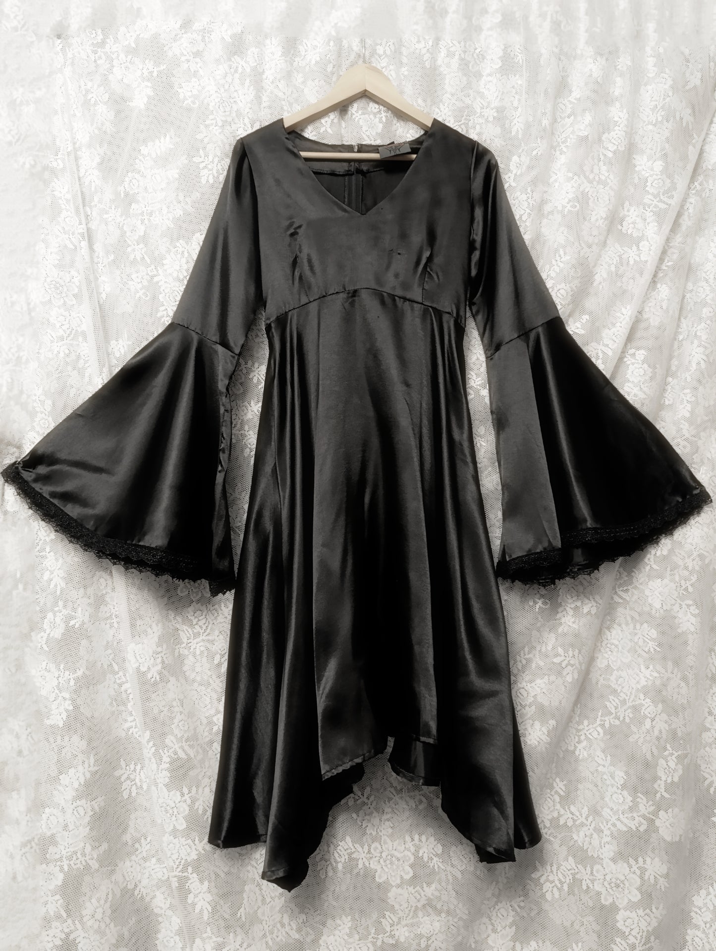 Satin Raven Dress ⋆☥⋆