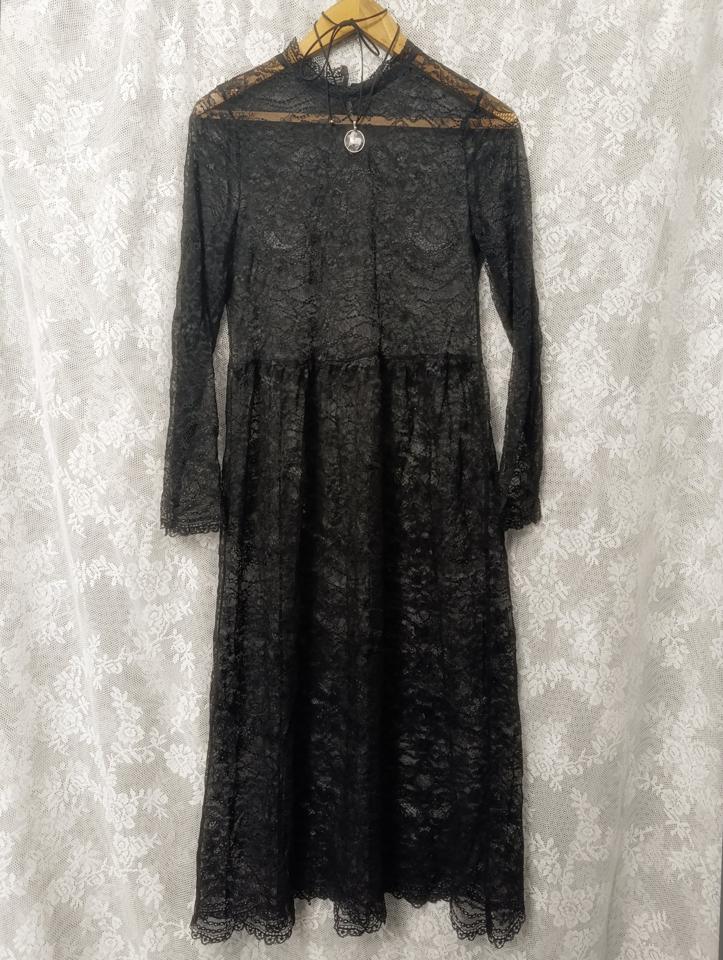 Lace Dress ༺♰༻