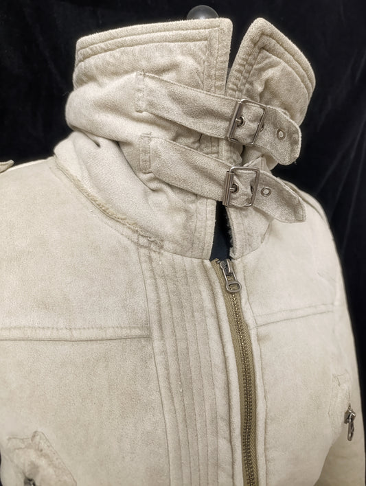 Beige Jacket 𝜗ৎ