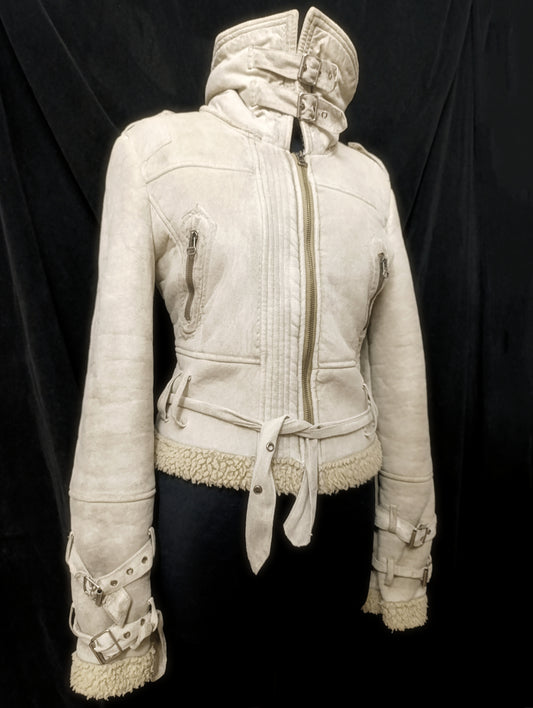 Beige Jacket 𝜗ৎ