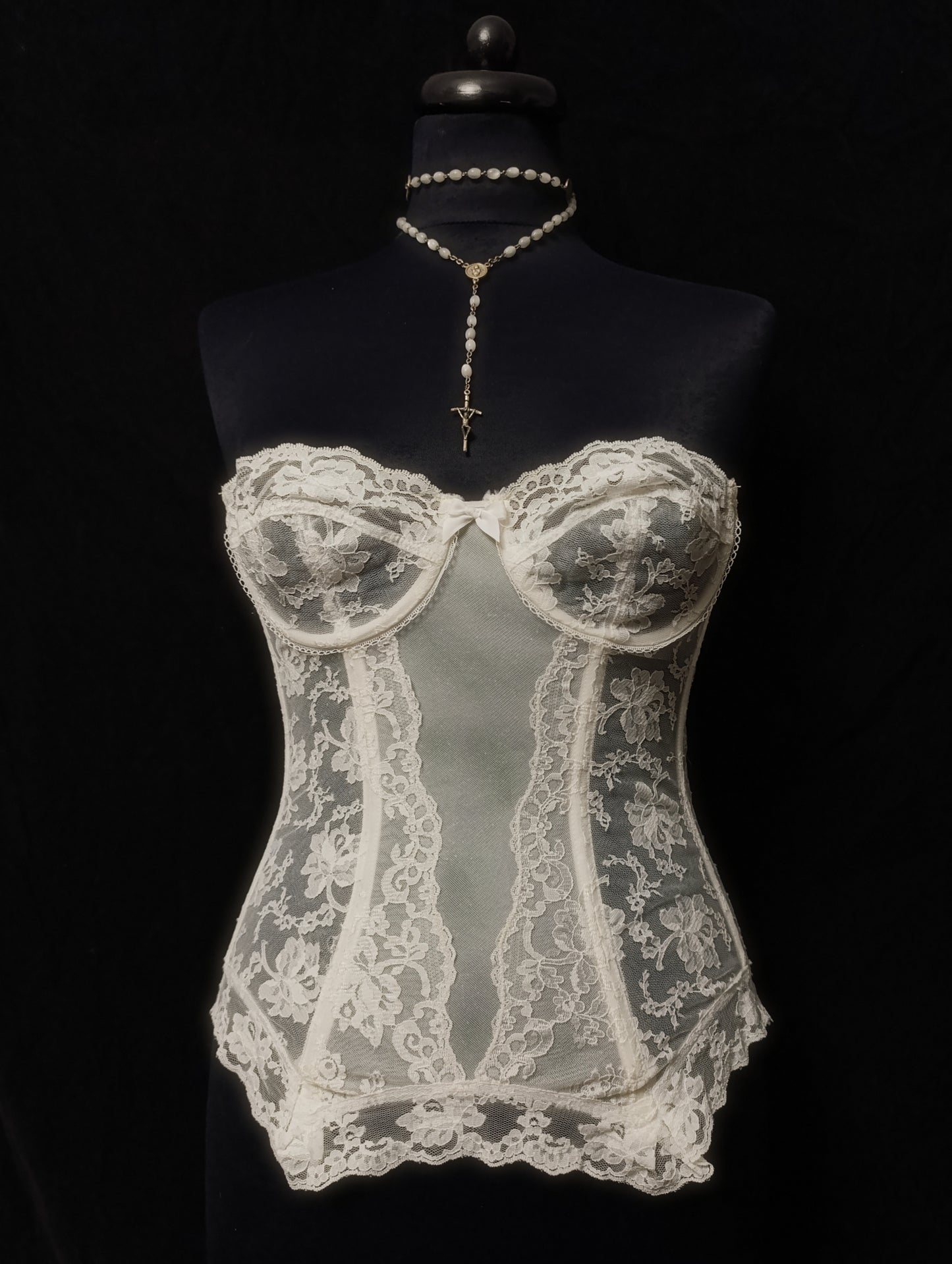 White Lace Corset Top 𝜗ৎ