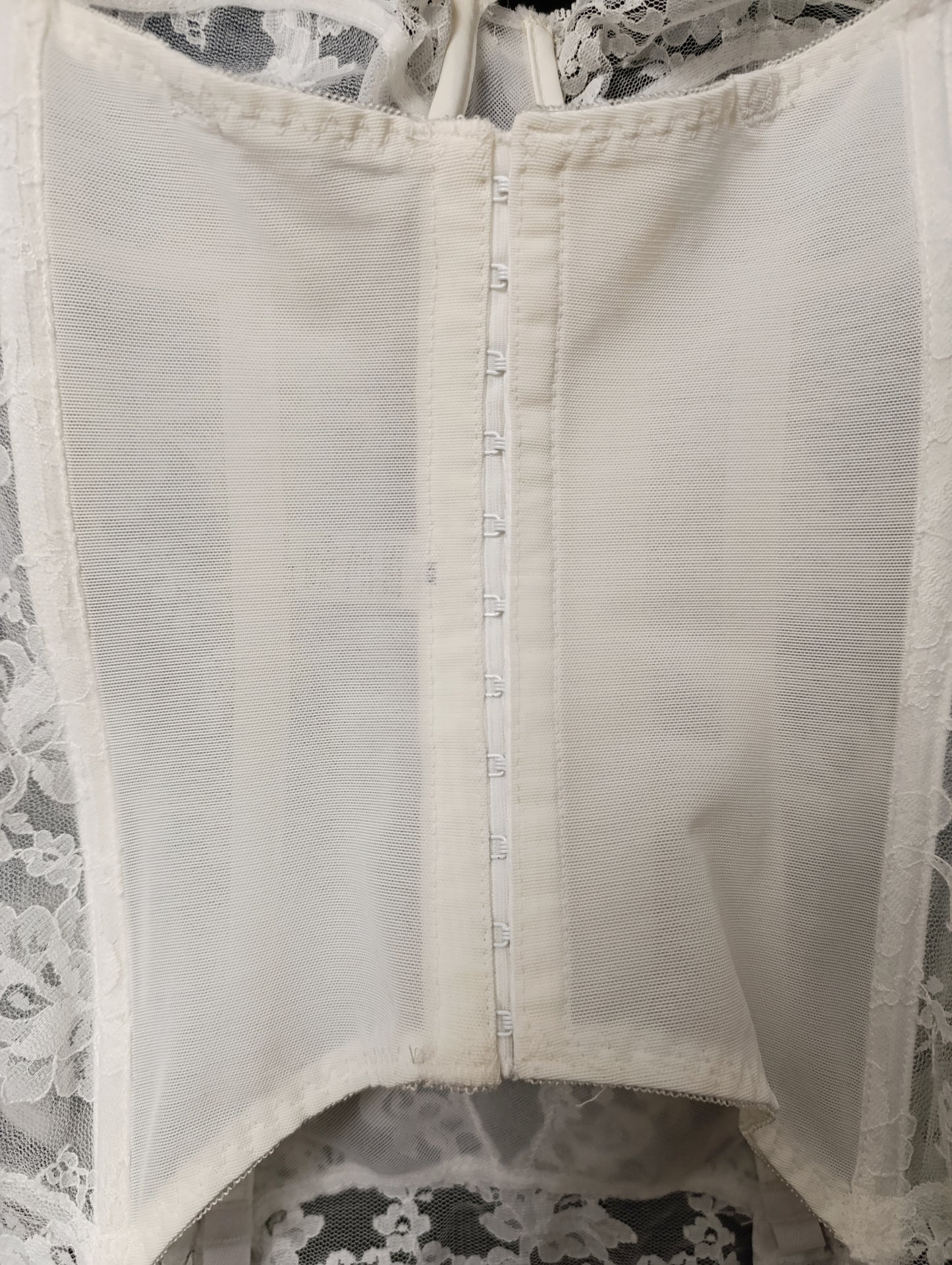 White Lace Corset Top 𝜗ৎ