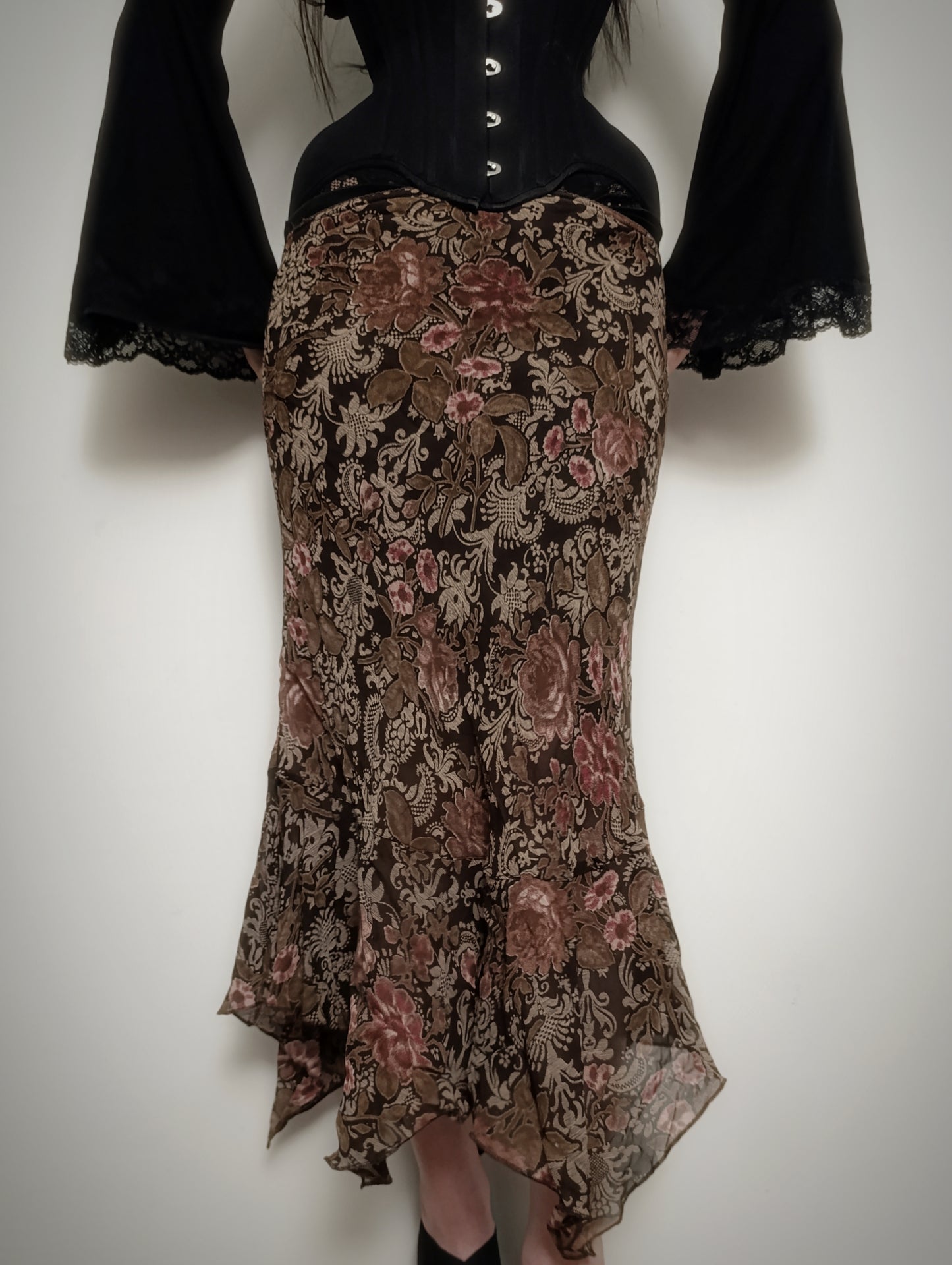 Floral Asymmetrical Skirt 𖤐⭒๋࣭