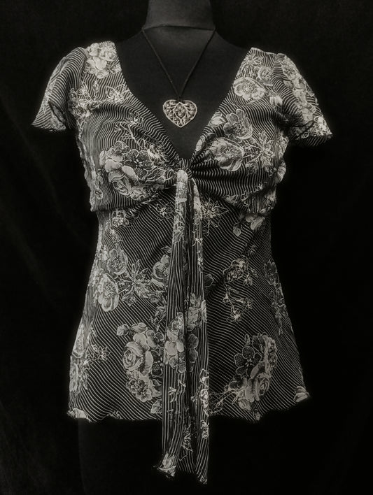 Mesh Floral Tie Blouse ✞︎