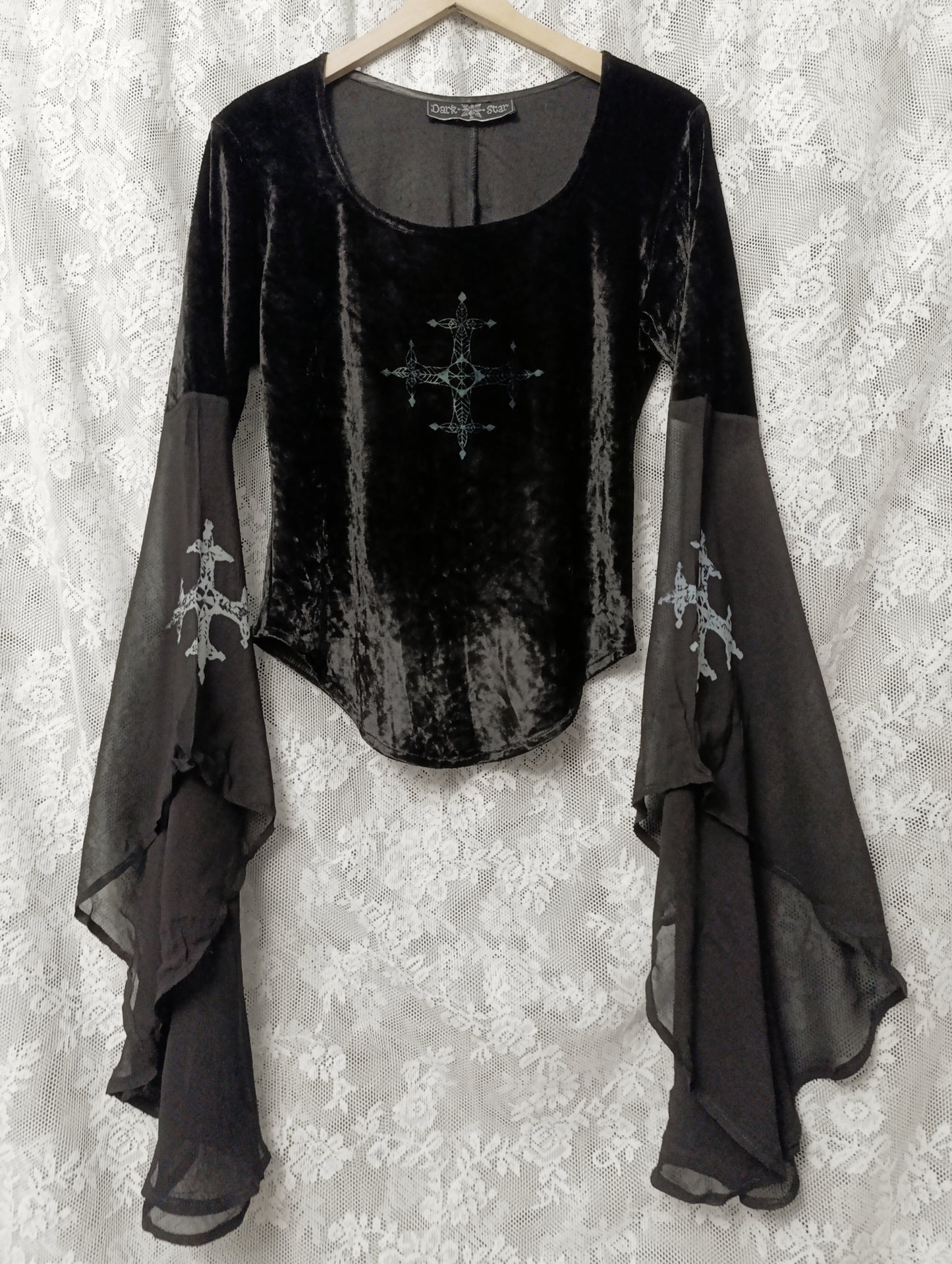 Dark Star Velvet Cross Top 𓆩♱𓆪