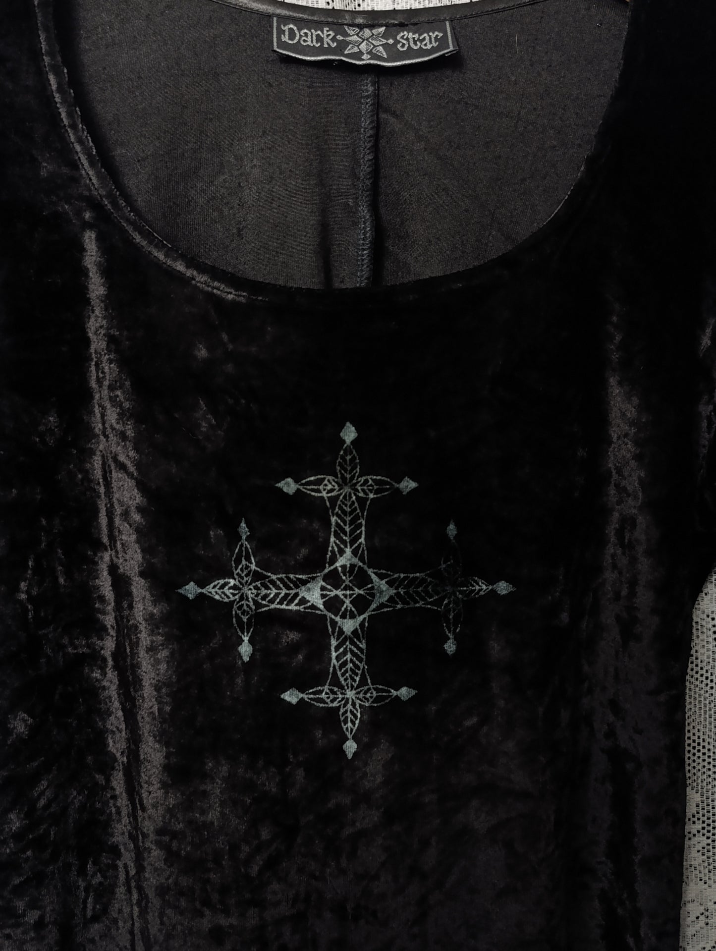 Dark Star Velvet Cross Top 𓆩♱𓆪