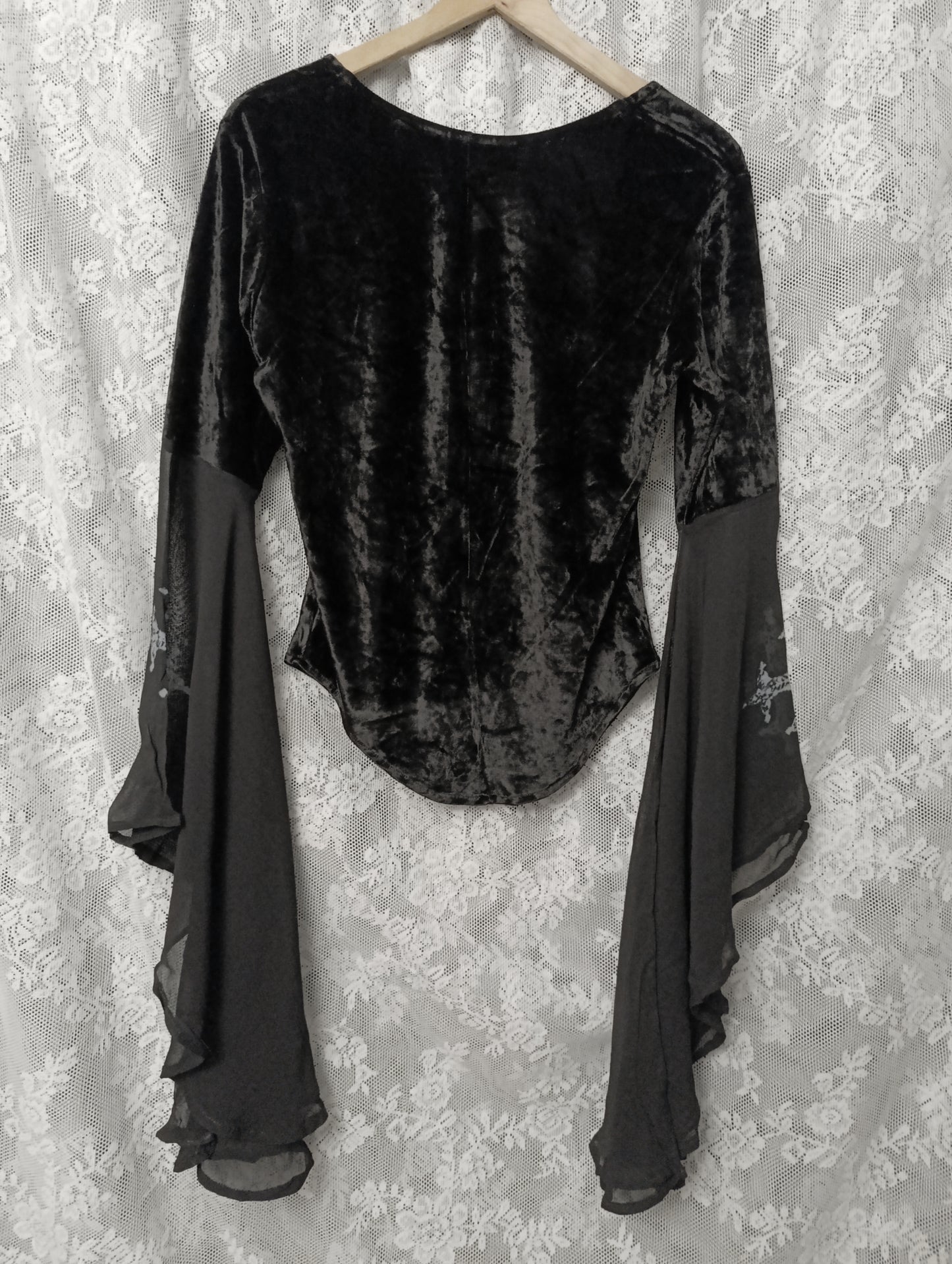 Dark Star Velvet Cross Top 𓆩♱𓆪