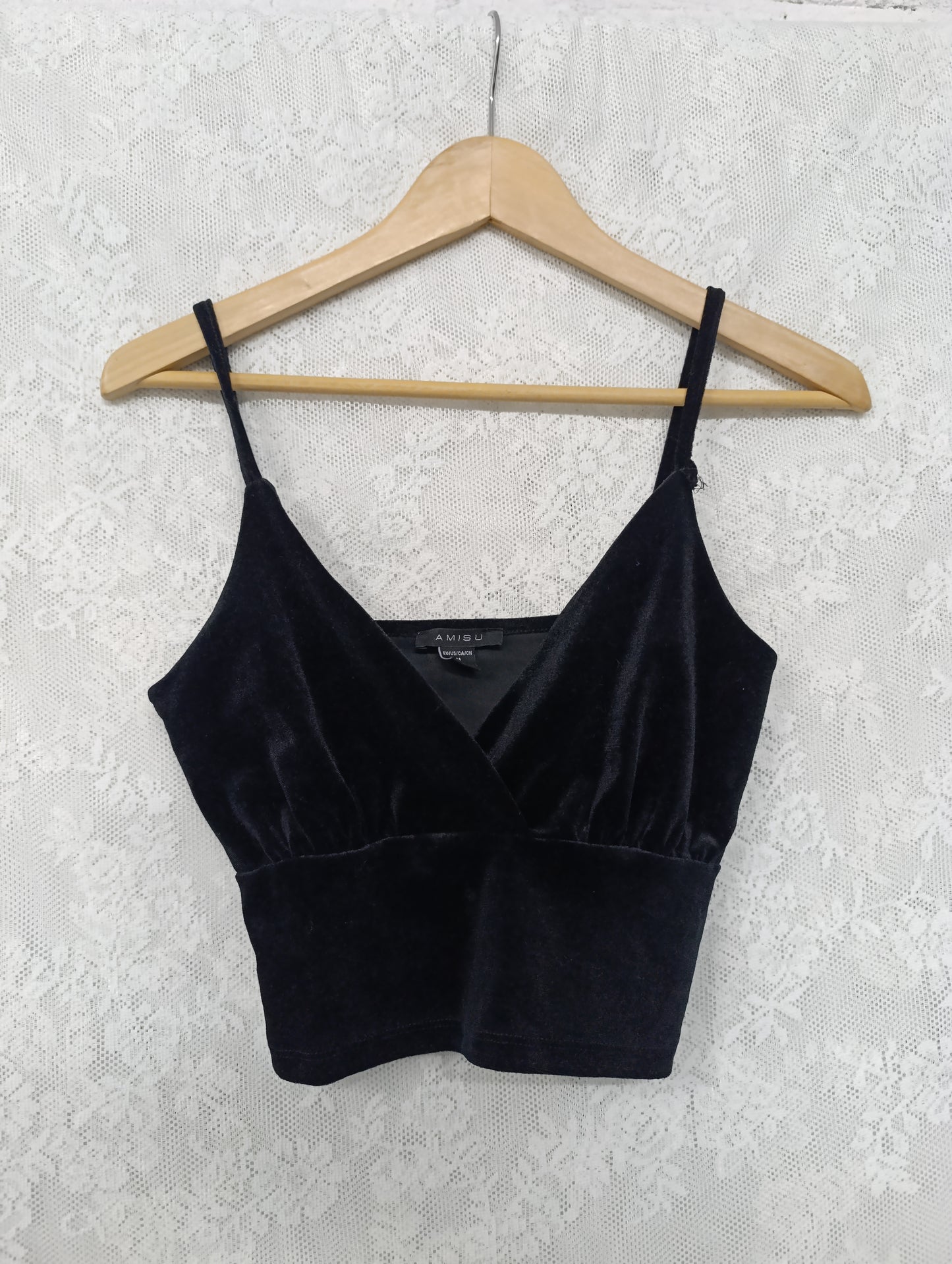 Velvet Cropped Top 𖤐⭒๋࣭