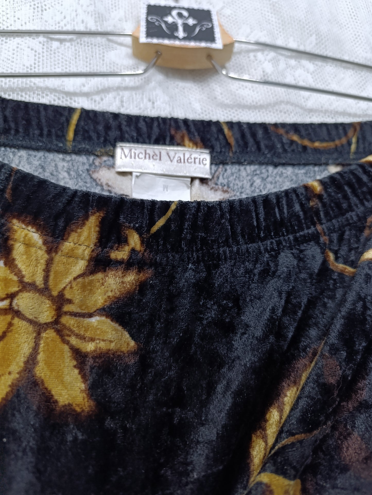 Vintage Velvet Floral Skirt ✞︎