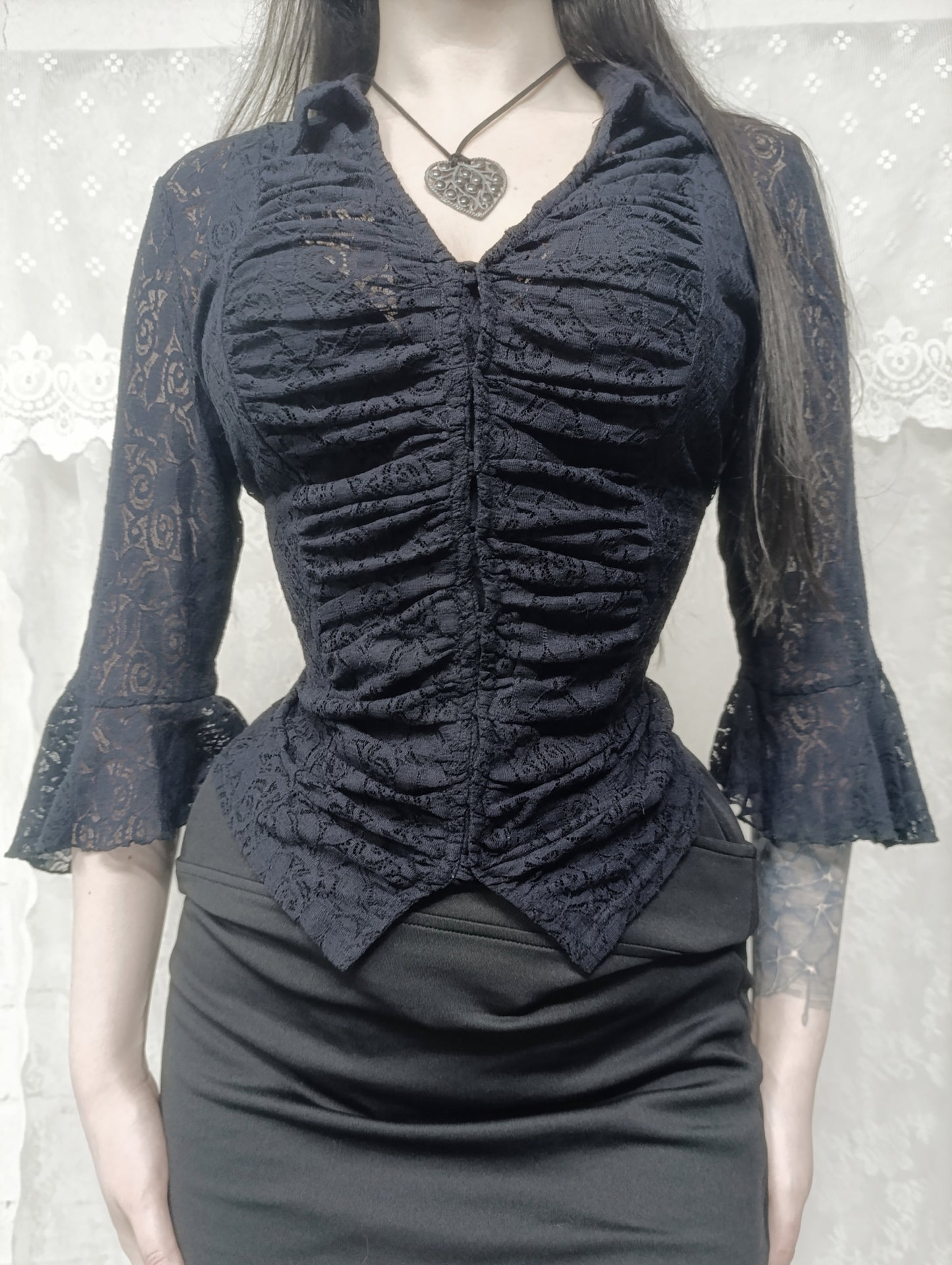 Navy Lace Blouse ‧₊˚✩彡