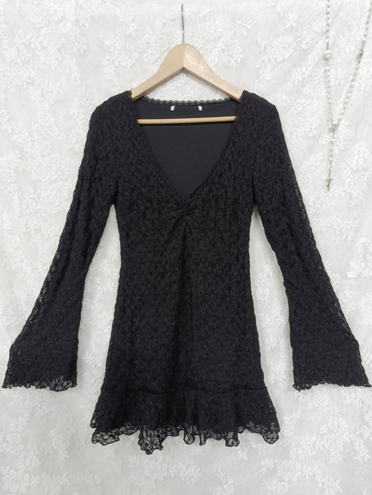 Lace Flare Sleeves Dress 𓆩♱𓆪