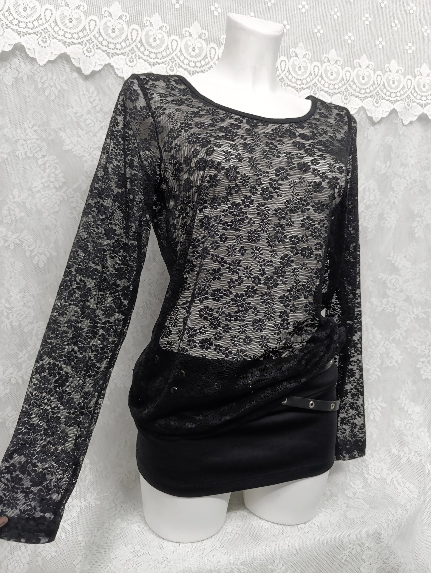 Lace Longsleeve Top ⛦